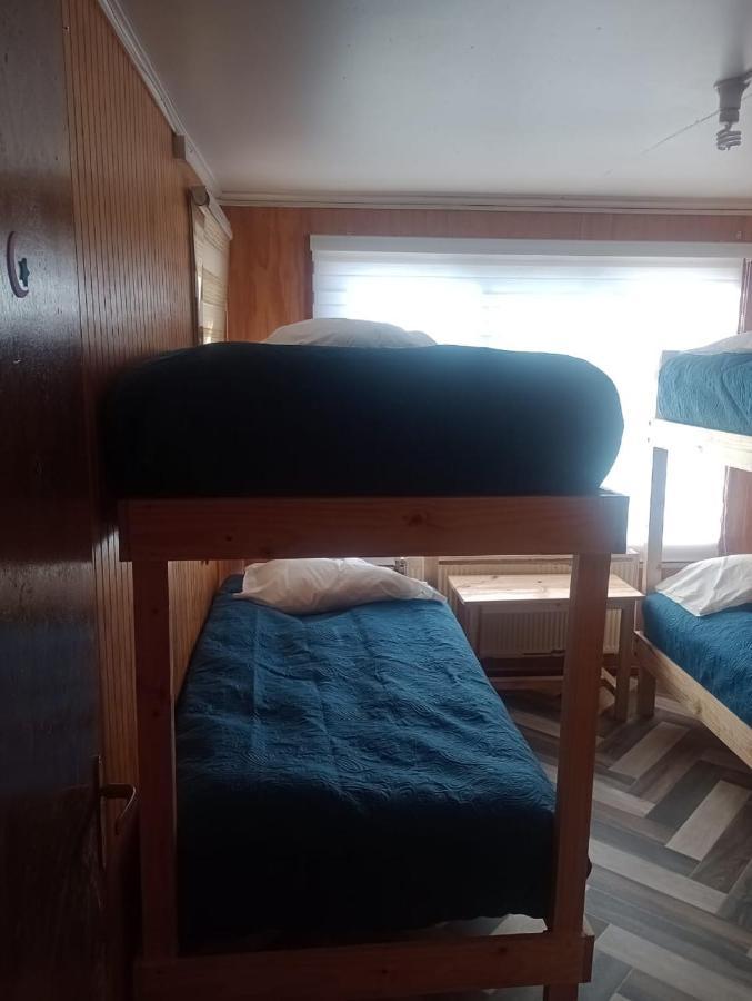 Isla Yu Backpacker Hostel Puerto Natales Exterior photo