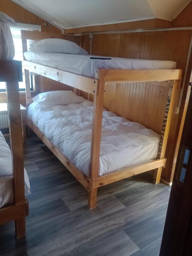 Isla Yu Backpacker Hostel Puerto Natales Exterior photo