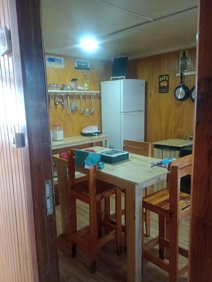 Isla Yu Backpacker Hostel Puerto Natales Exterior photo