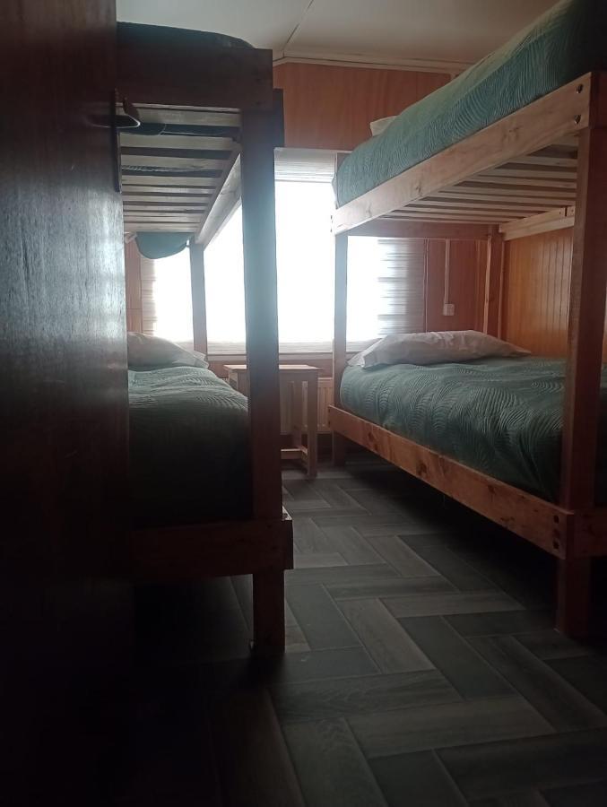 Isla Yu Backpacker Hostel Puerto Natales Exterior photo