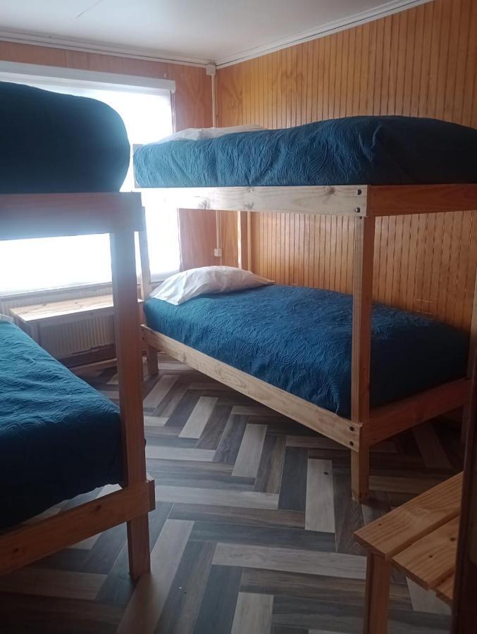 Isla Yu Backpacker Hostel Puerto Natales Exterior photo